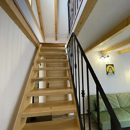 Cherry With Pool * Vrsine