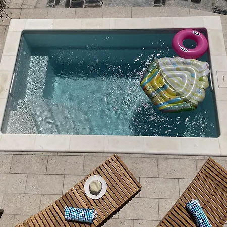 Holiday home Cherry With Pool Vrsine